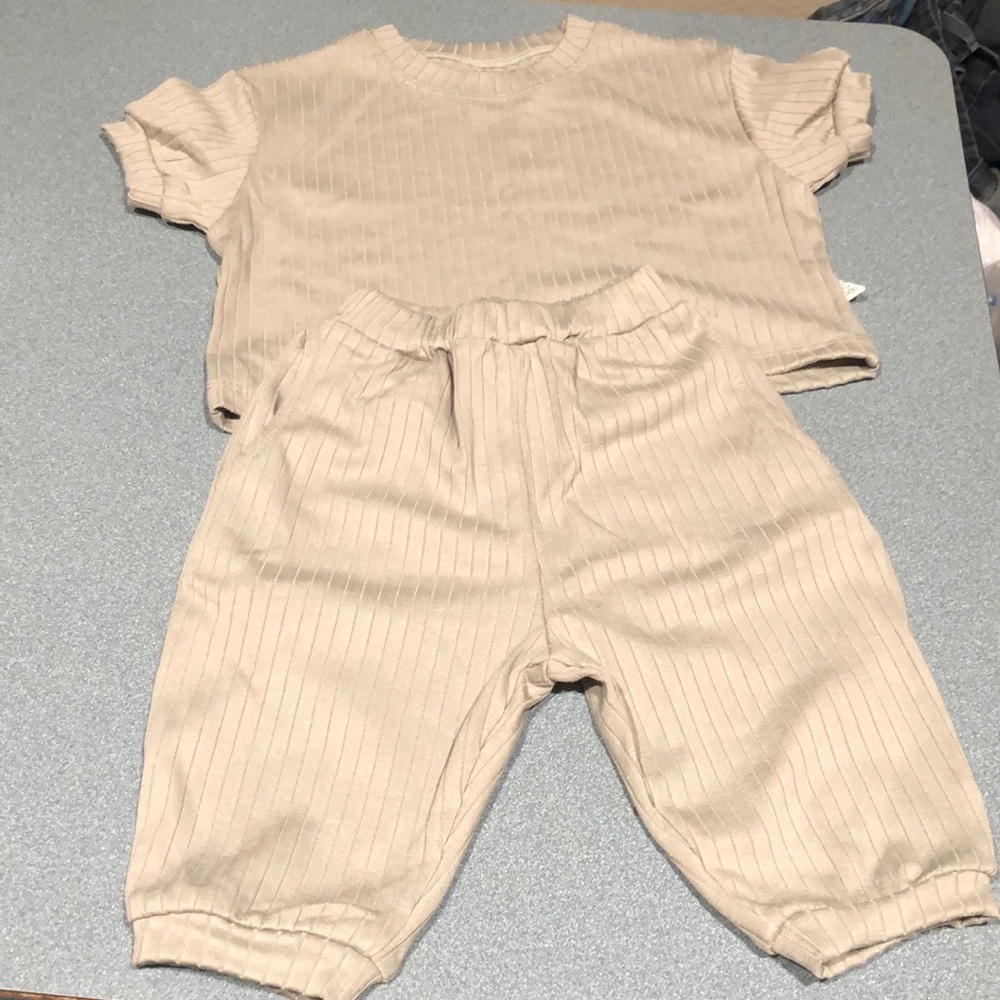Pee ka boo Shirt & Pants Set